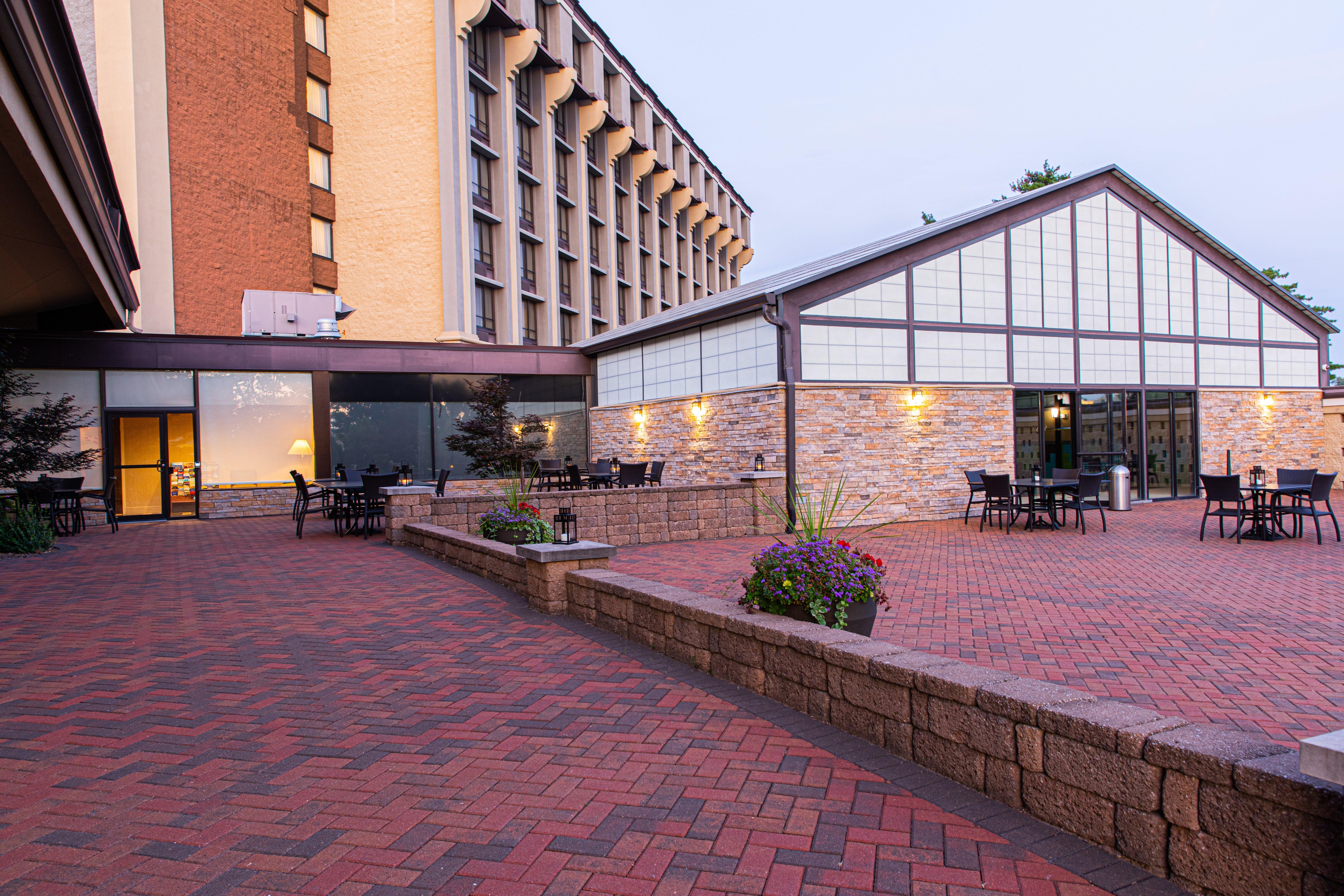 Hilton St. Louis Airport Hotel Woodson Terrace Exterior foto